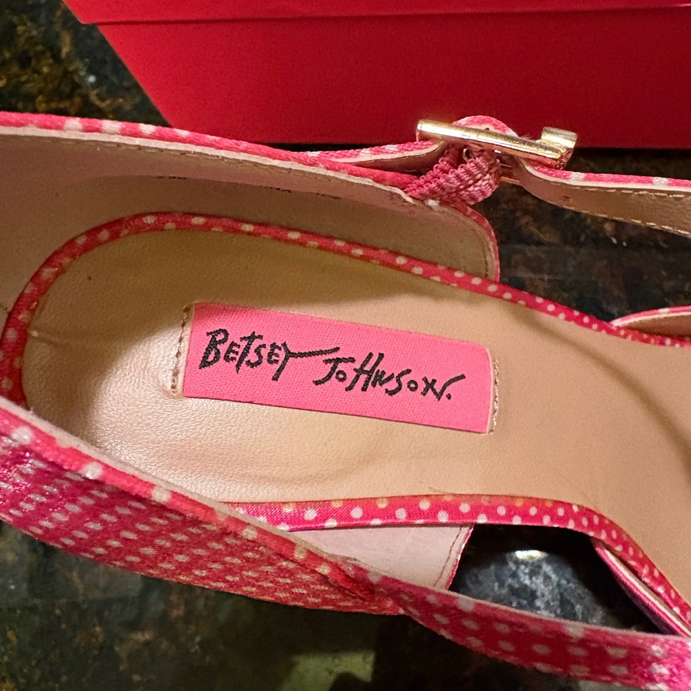 Betsey Johnson Pink Polka Dot Heels with Black Bow - Picture 9 of 11